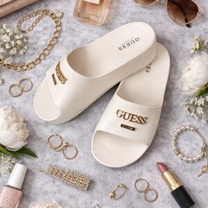 Womens GUESS Size 9 Platform Slide Sandals Ivory Logo Pool Beach Flip Flops Glam